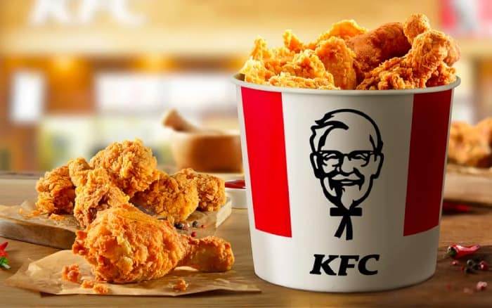 Khám phá chuỗi nhà hàng thức ăn nhanh chuyên về gà rán KFC và Bộ thiết kế nhận diện thương hiệu. 